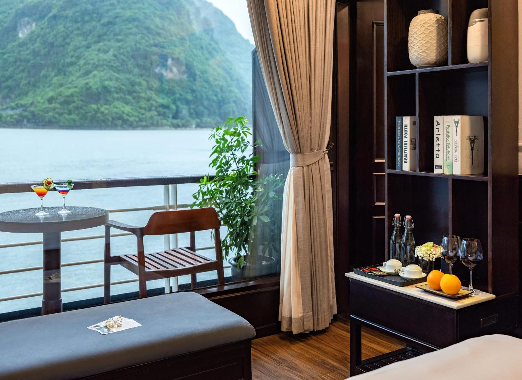 Hotel Amanda Luxury Cruise Hạ Long Exterior foto