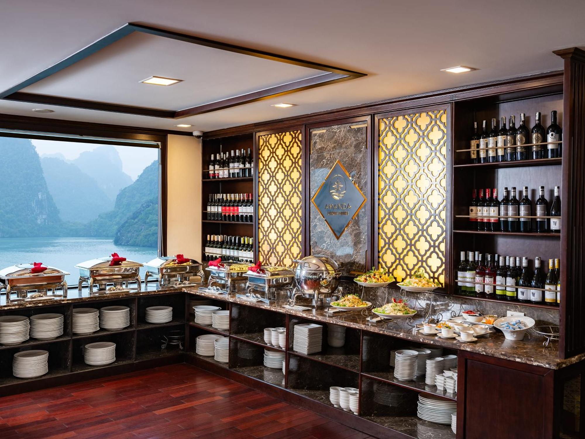 Hotel Amanda Luxury Cruise Hạ Long Exterior foto