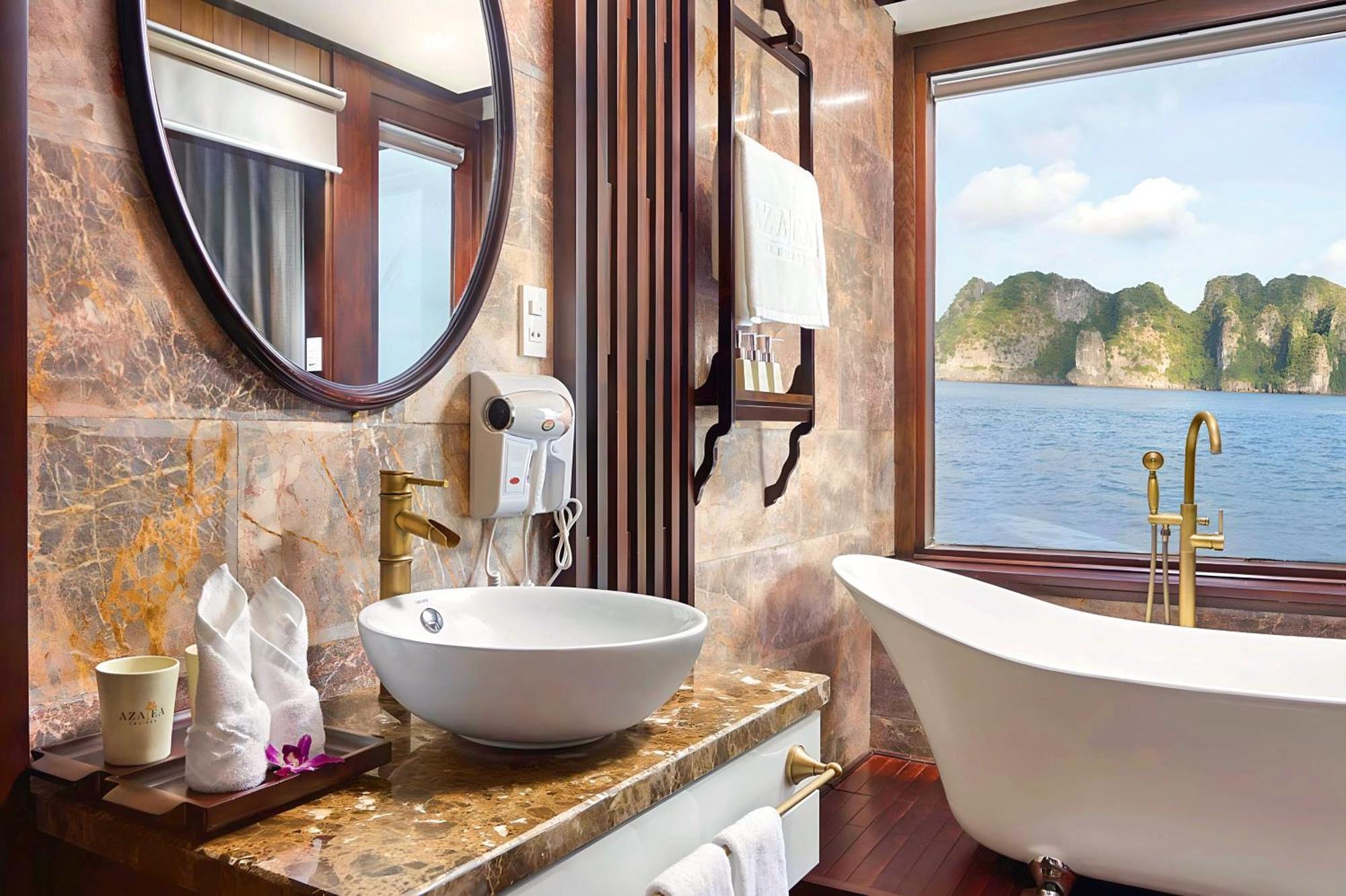 Hotel Amanda Luxury Cruise Hạ Long Exterior foto